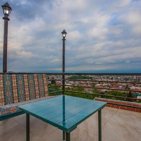 Готель Panorama Кутаїсі Екстер'єр фото